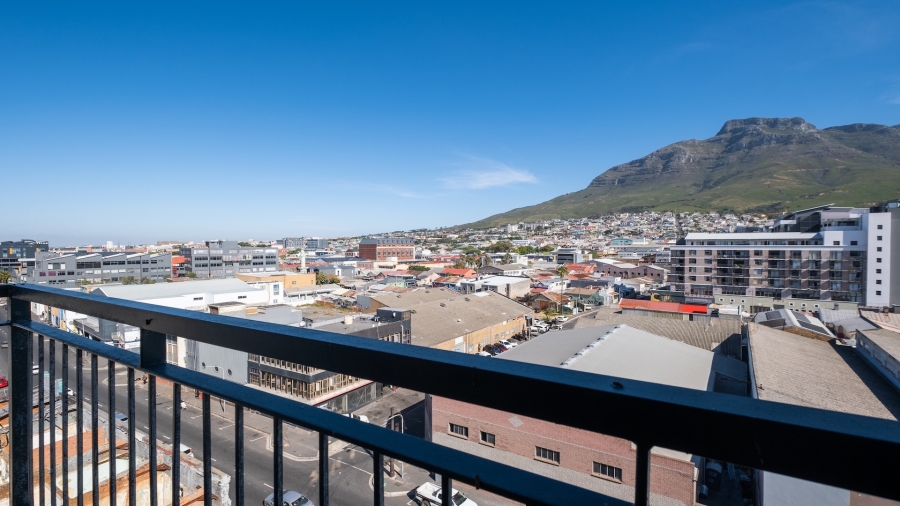 2 Bedroom Property for Sale in Woodstock Western Cape